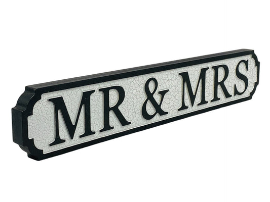 Mr & Mrs | Vintage-Style Street Sign
